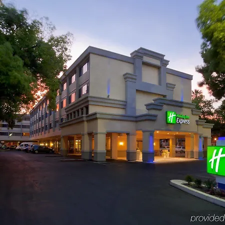 Holiday Inn Express Sacramento Convention Center, An Ihg Hotel